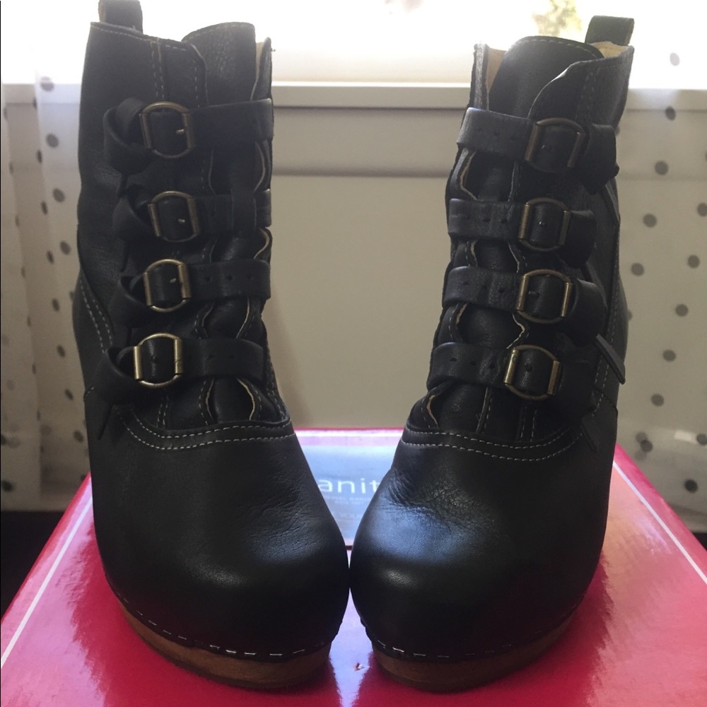 Sanita Elm Booties in Black 39 Anthropologie